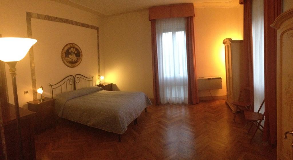 Villa Gabriella B&B - Apartments Венеция-Лидо Экстерьер фото